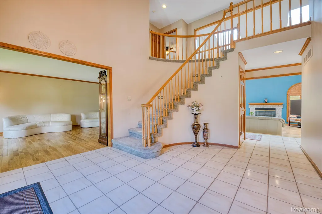 29342 Strathmore Drive Farmington Hills City MI 48331