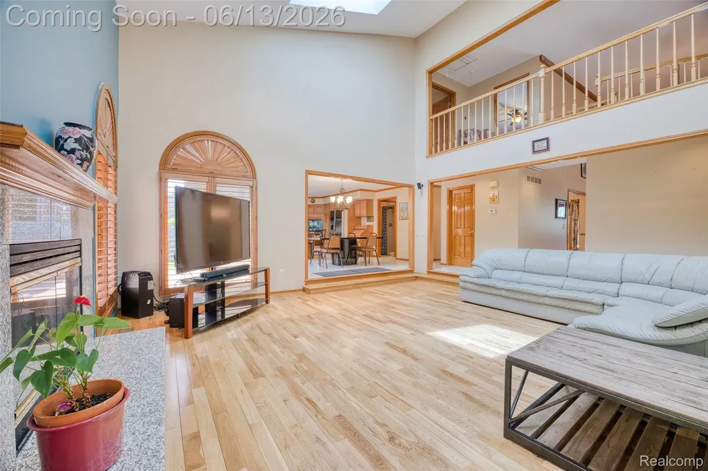 29342 Strathmore Drive Farmington Hills City MI 48331