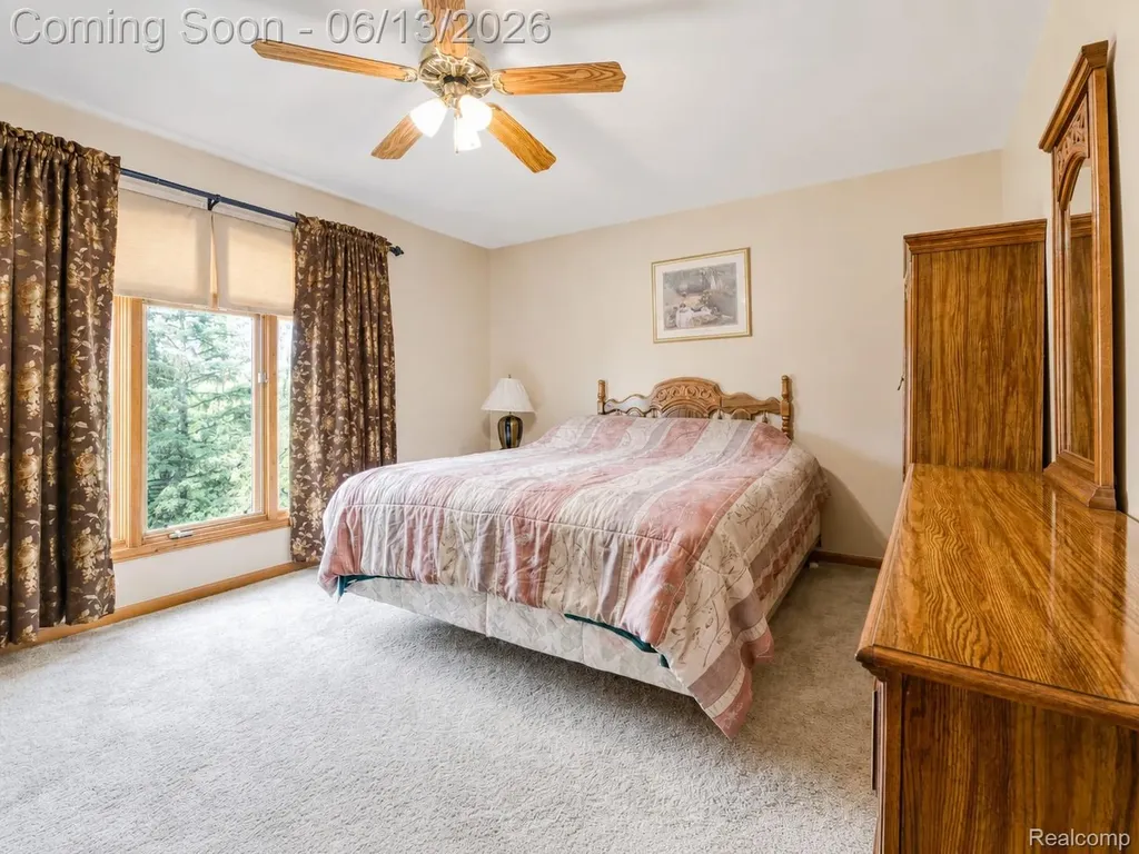 29342 Strathmore Drive Farmington Hills City MI 48331