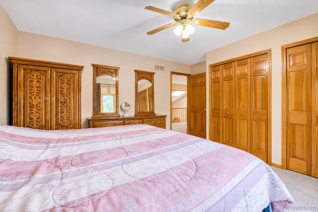 29342 Strathmore Drive Farmington Hills City MI 48331