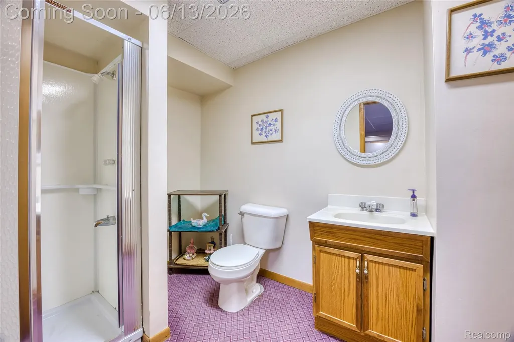 29342 Strathmore Drive Farmington Hills City MI 48331