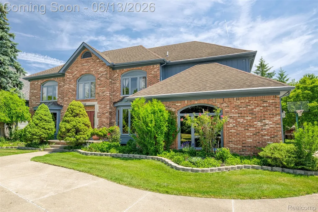 29342 Strathmore Drive Farmington Hills City MI 48331
