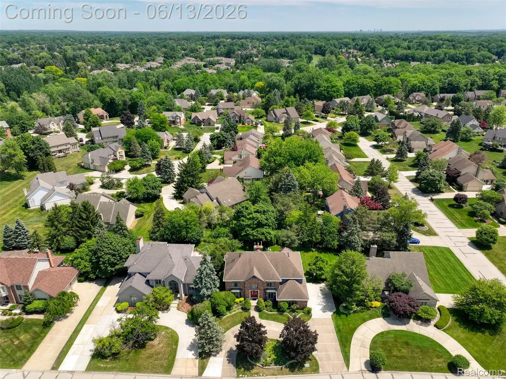 29342 Strathmore Drive Farmington Hills City MI 48331