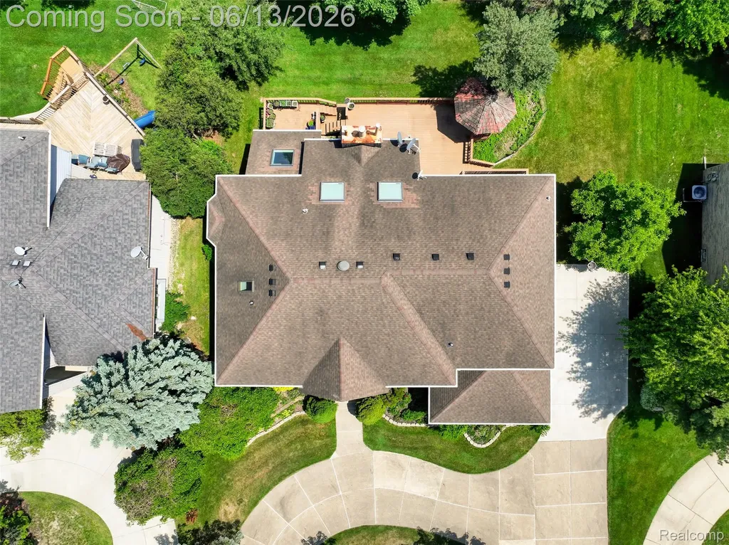 29342 Strathmore Drive Farmington Hills City MI 48331