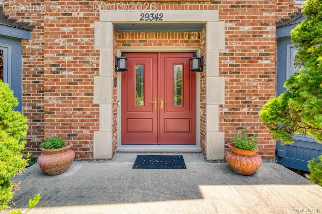 29342 Strathmore Drive Farmington Hills City MI 48331