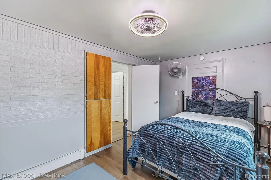 1392 Maple Grove Road Lapeer Township MI 48446