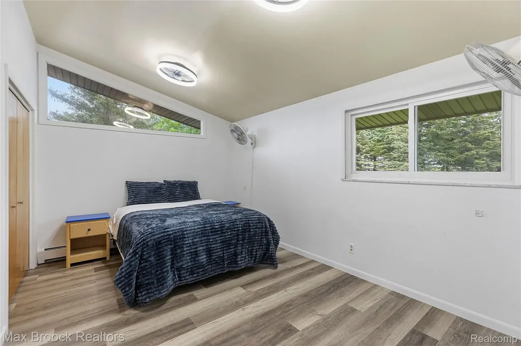 1392 Maple Grove Road Lapeer Township MI 48446