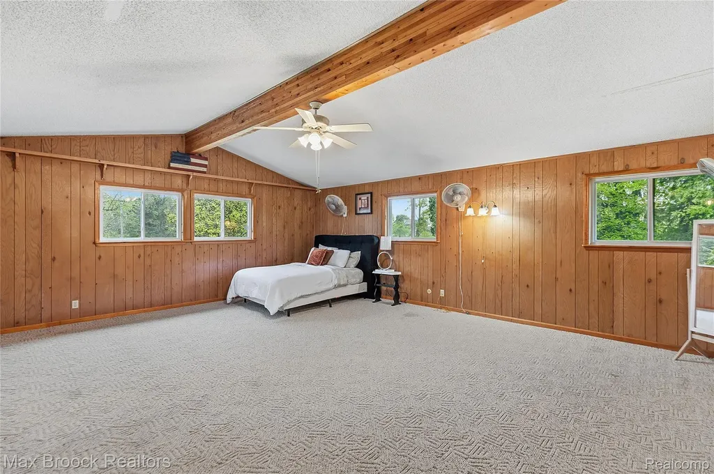 1392 Maple Grove Road Lapeer Township MI 48446
