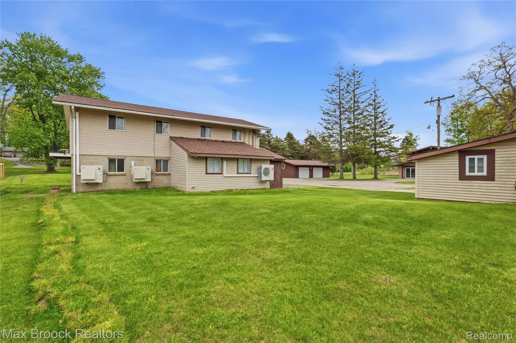 1392 Maple Grove Road Lapeer Township MI 48446