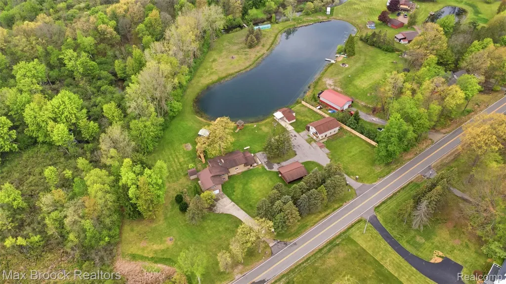 1392 Maple Grove Road Lapeer Township MI 48446