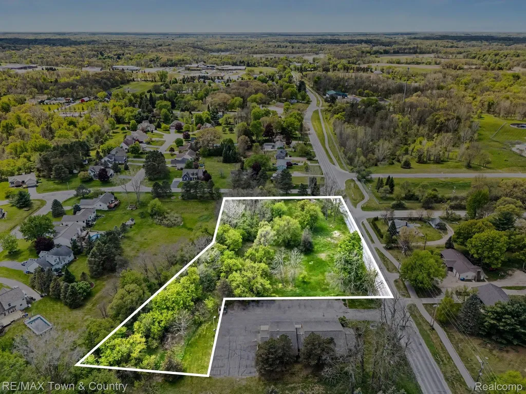 0 Silver Lake Road Fenton Charter Township MI 48451