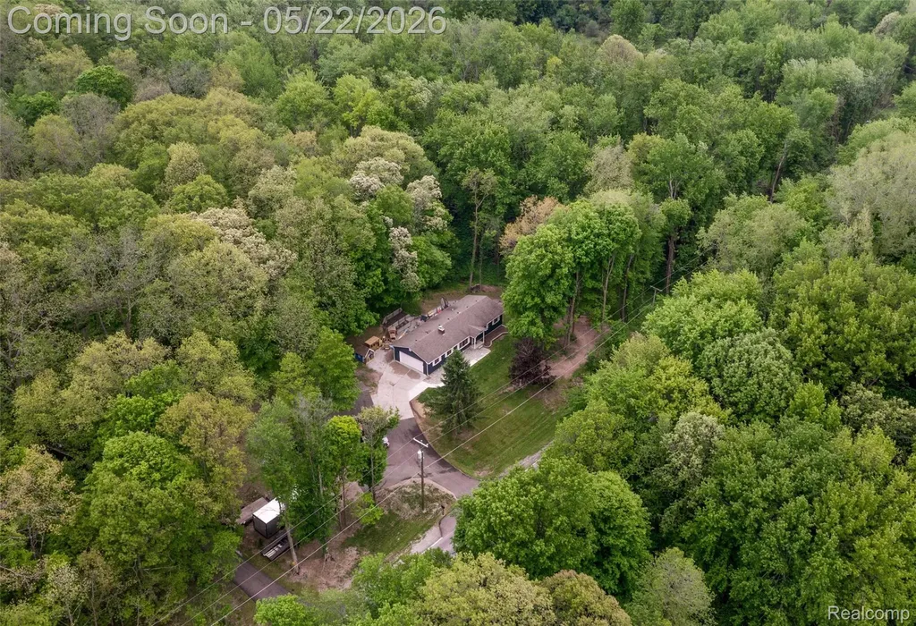 7566 Curtis Road Salem Township MI 48168