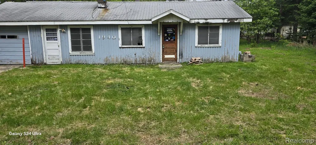 1940 Mullet Avenue Richfield Township MI 48656