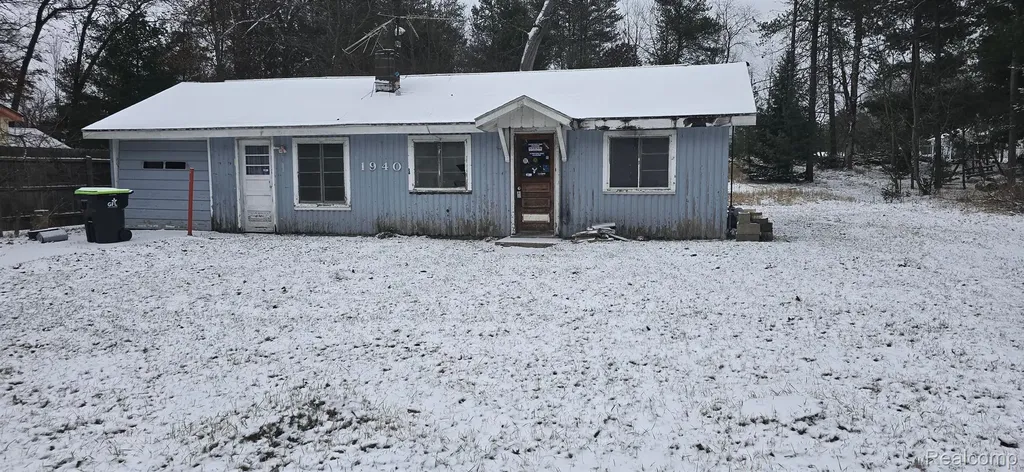 1940 Mullet Avenue Richfield Township MI 48656