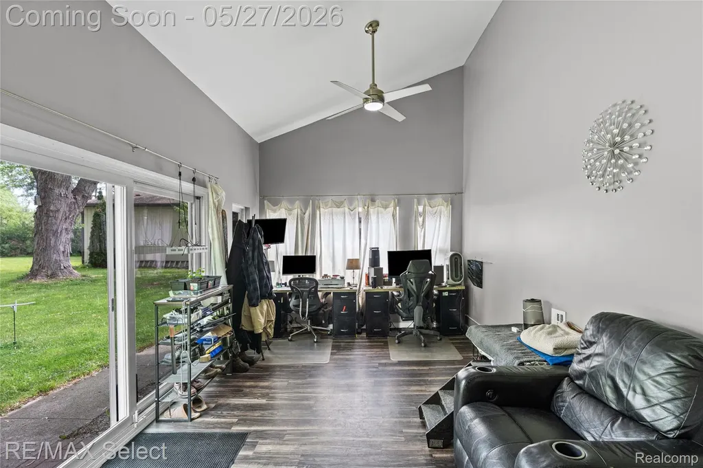 6361 Fenton Road Grand Blanc Charter Township MI 48507