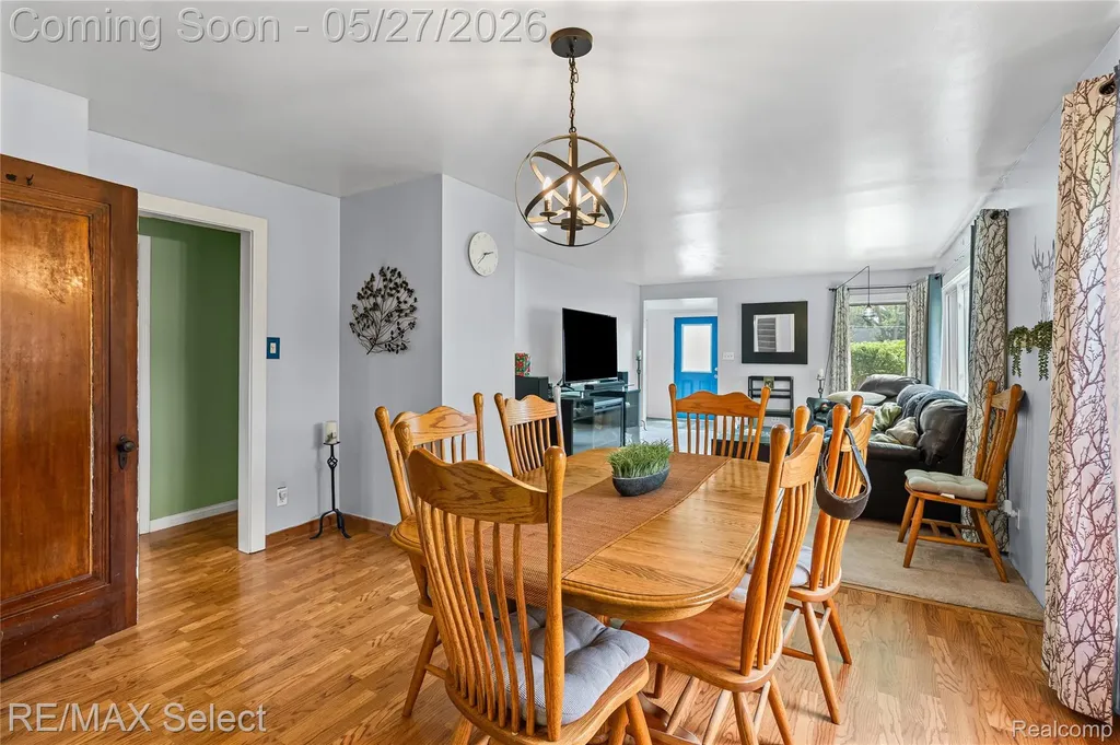 6361 Fenton Road Grand Blanc Charter Township MI 48507