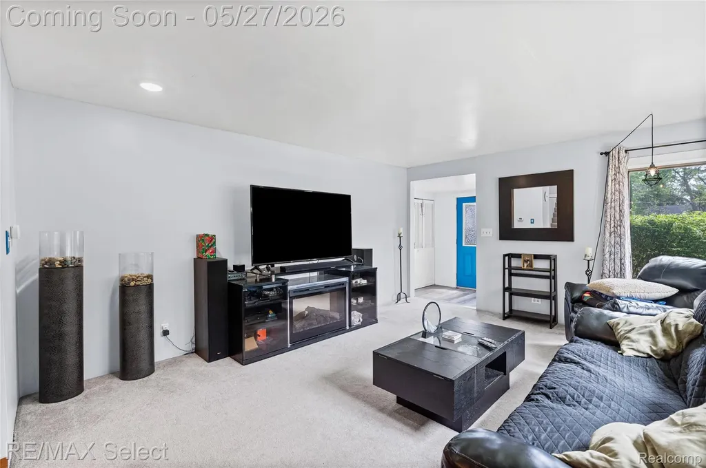 6361 Fenton Road Grand Blanc Charter Township MI 48507
