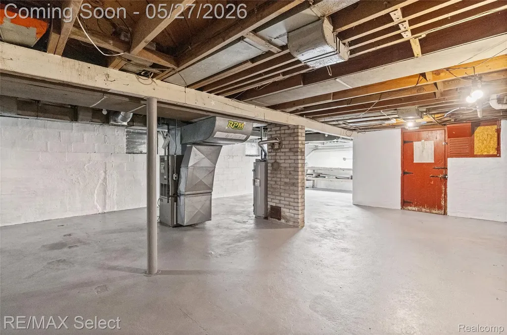 6361 Fenton Road Grand Blanc Charter Township MI 48507