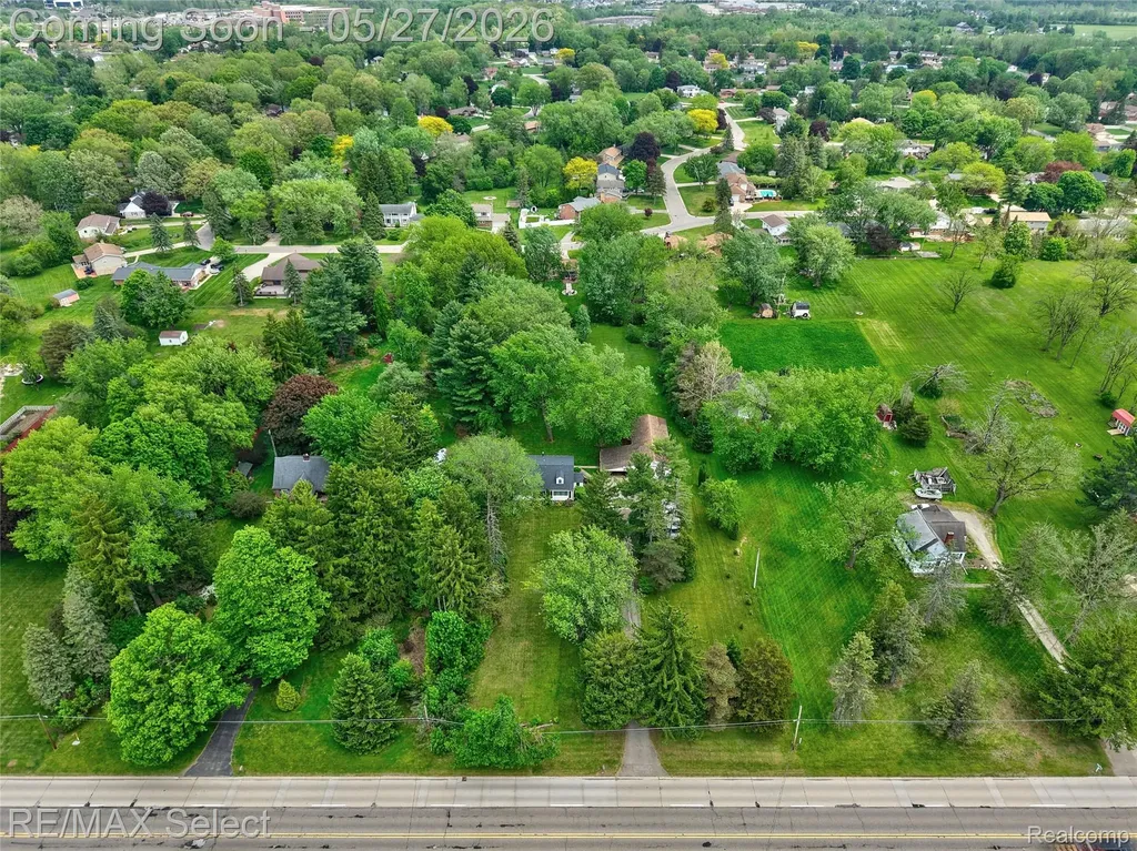 6361 Fenton Road Grand Blanc Charter Township MI 48507