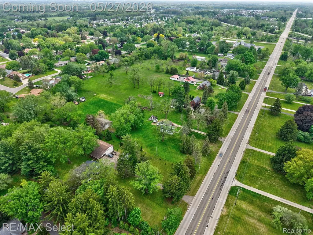 6361 Fenton Road Grand Blanc Charter Township MI 48507