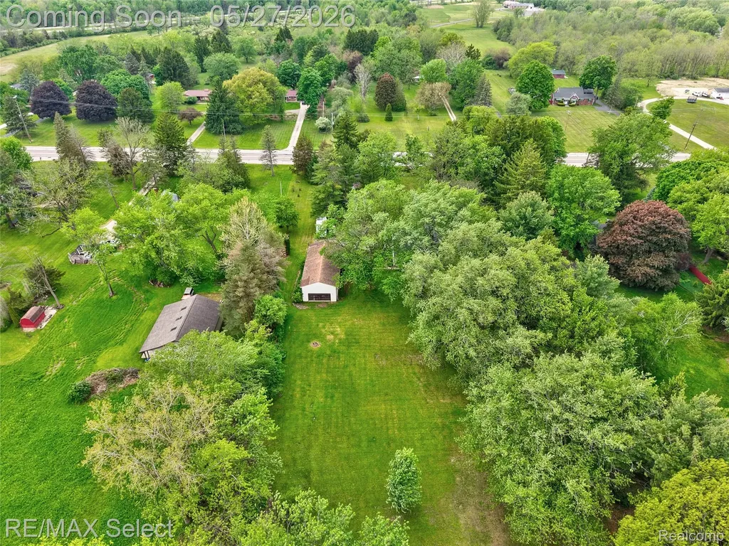 6361 Fenton Road Grand Blanc Charter Township MI 48507