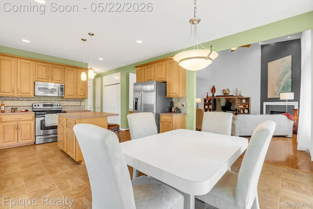 819 Pine Ridge Avenue Oxford Charter Township MI 48371