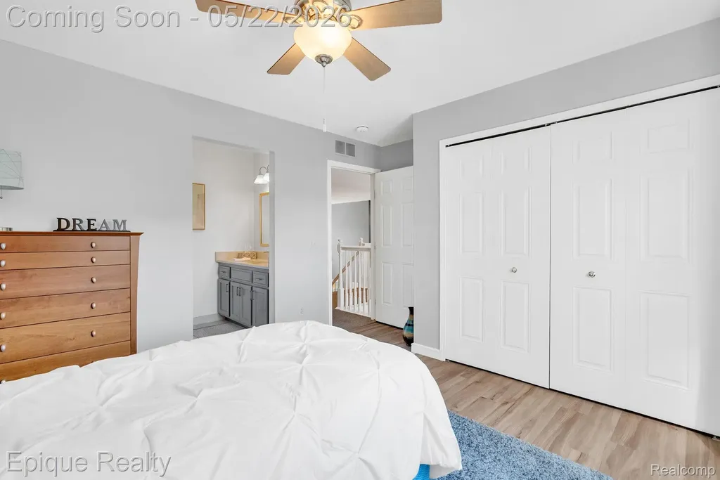 819 Pine Ridge Avenue Oxford Charter Township MI 48371
