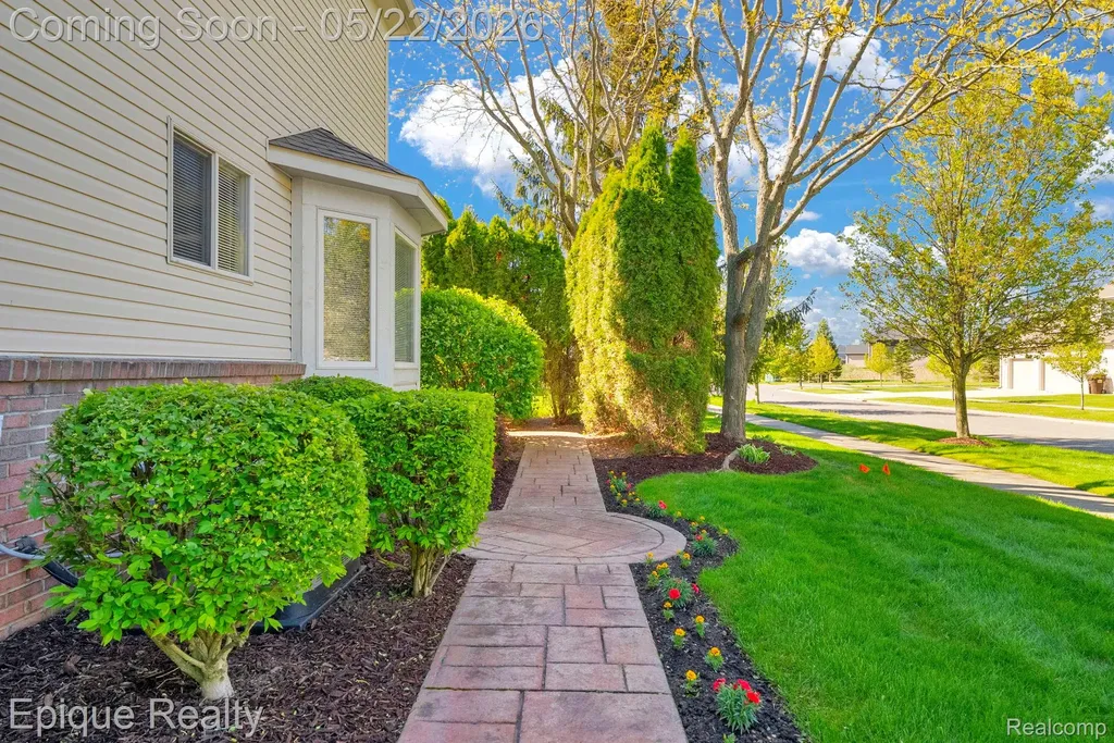819 Pine Ridge Avenue Oxford Charter Township MI 48371