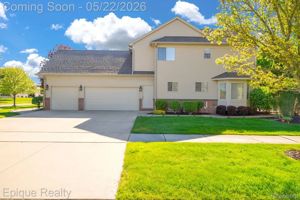 819 Pine Ridge Avenue Oxford Charter Township MI 48371