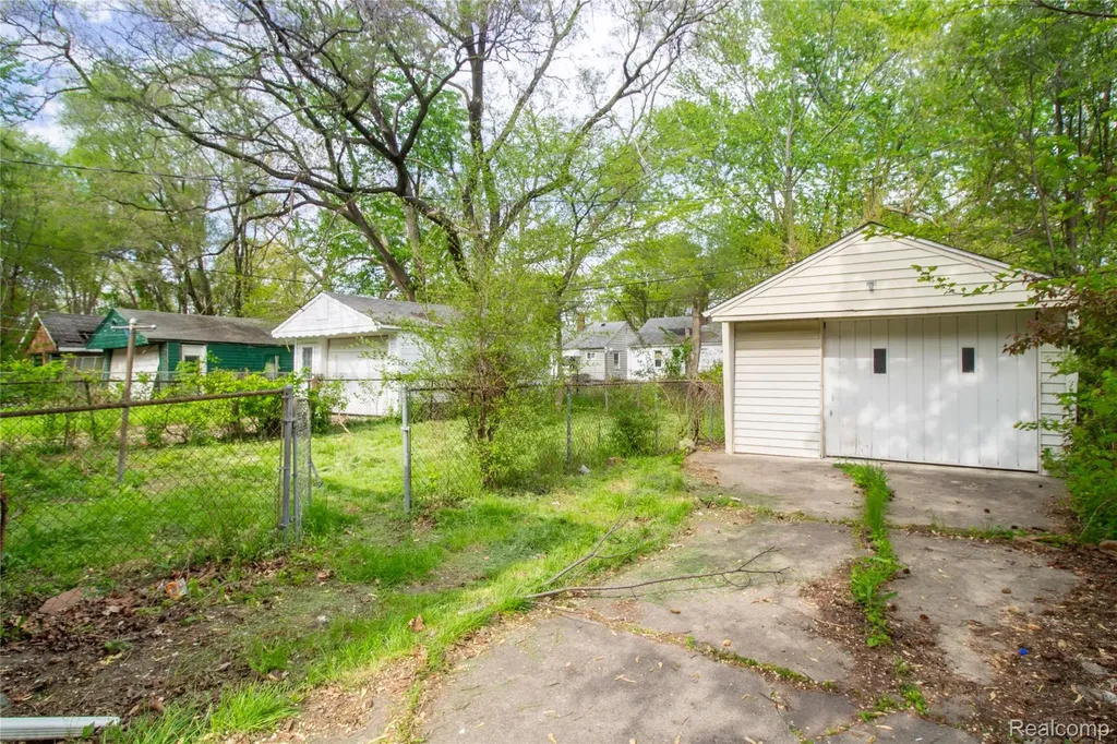 20026 Goulburn Street Detroit City MI 48205