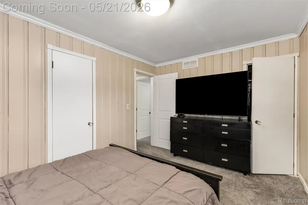 34685 Bridgeman Street Farmington Hills City MI 48335
