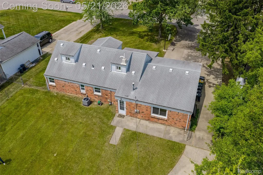 34685 Bridgeman Street Farmington Hills City MI 48335