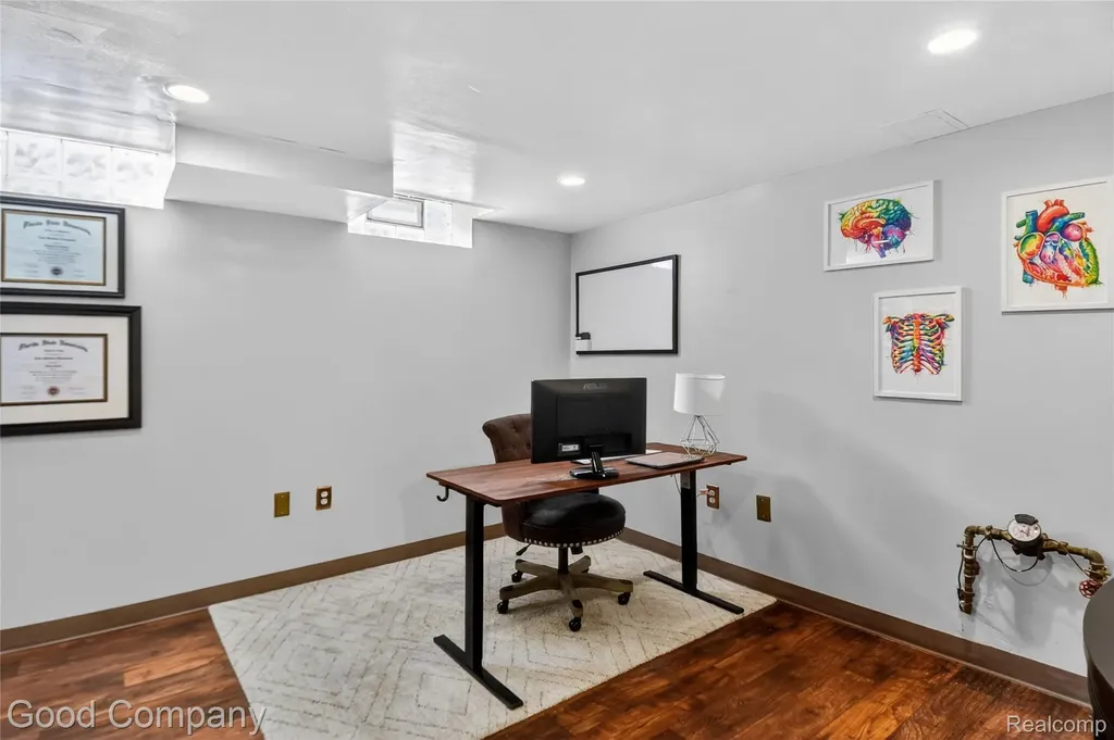 1818 Rowland Avenue Royal Oak City MI 48067