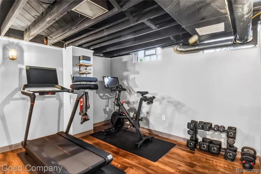 1818 Rowland Avenue Royal Oak City MI 48067
