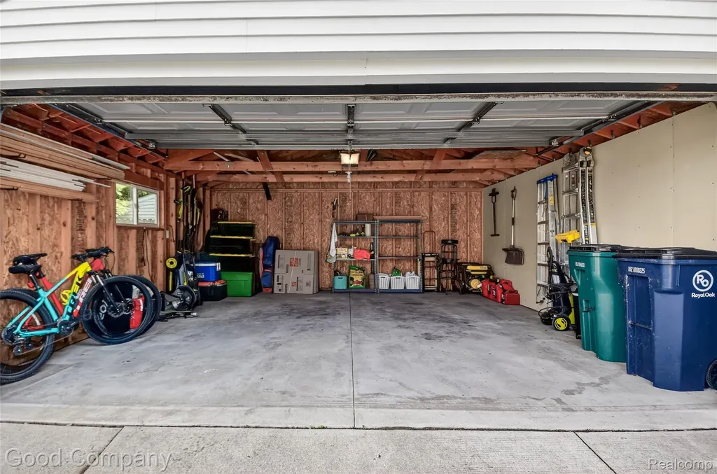 1818 Rowland Avenue Royal Oak City MI 48067