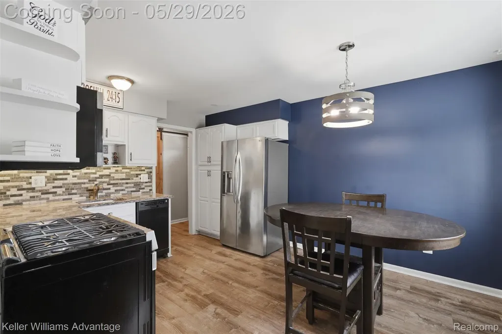 34540 Barton Street Westland City MI 48185