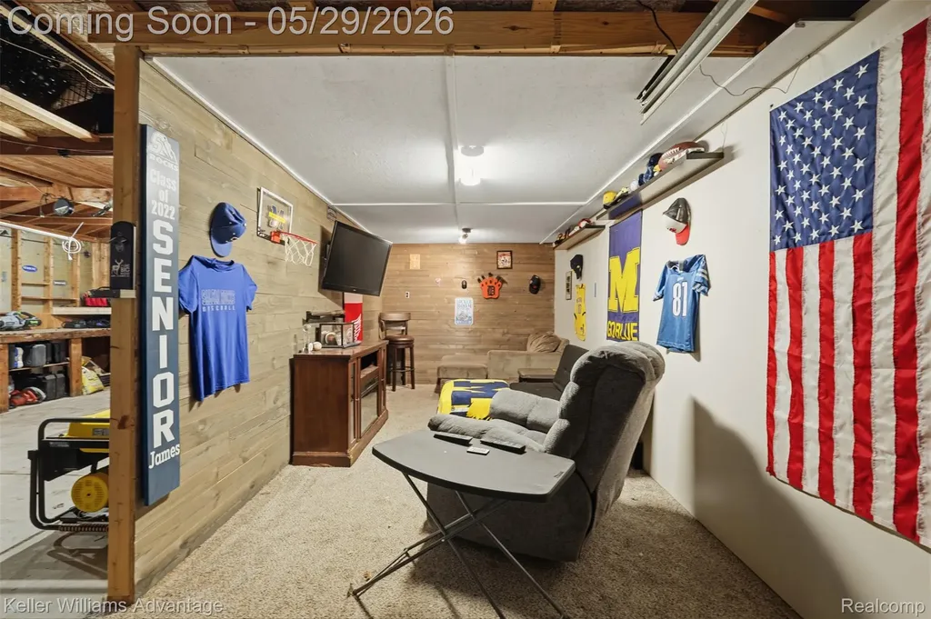 34540 Barton Street Westland City MI 48185