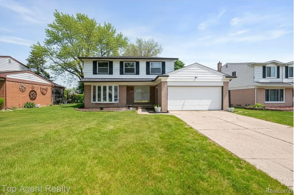 27370 Selkirk Street Southfield City MI 48076