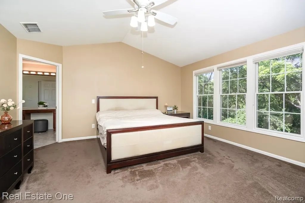1735 Bedlington Court Rochester Hills City MI 48307