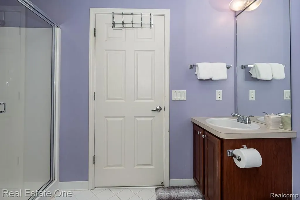 1735 Bedlington Court Rochester Hills City MI 48307