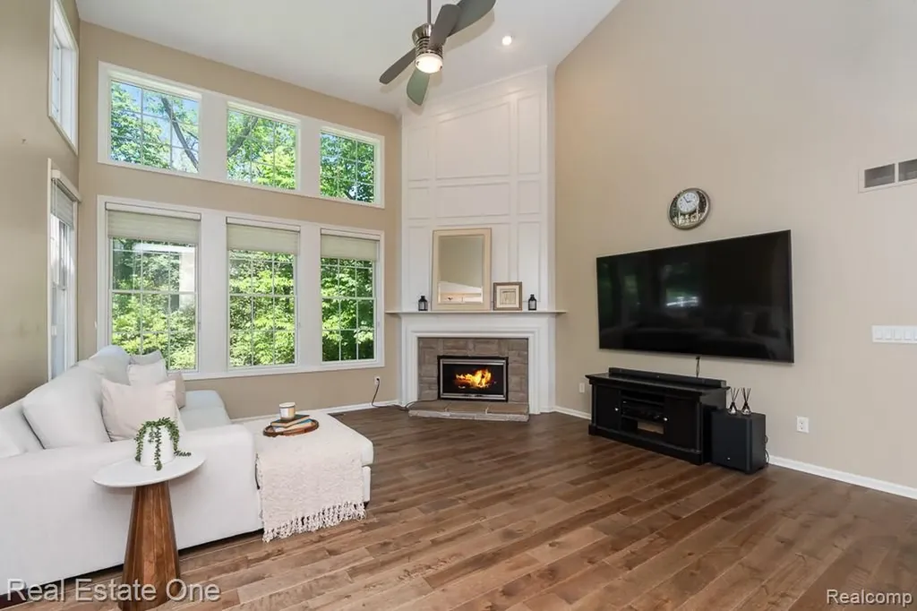 1735 Bedlington Court Rochester Hills City MI 48307