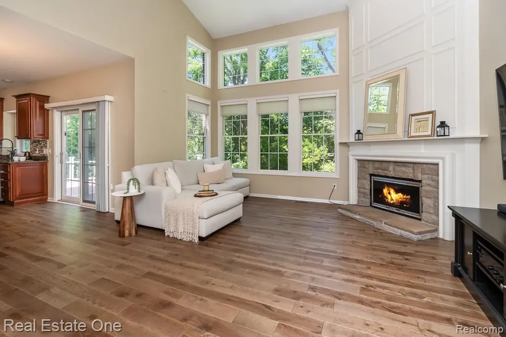 1735 Bedlington Court Rochester Hills City MI 48307