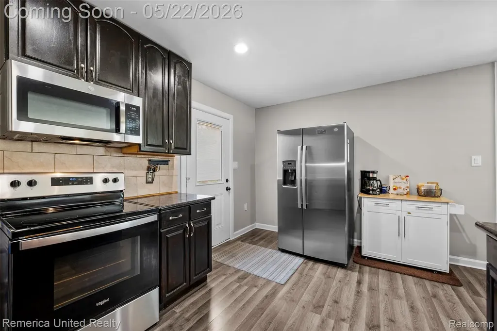 11722 Haller Street Livonia City MI 48150