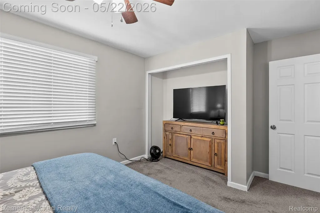 11722 Haller Street Livonia City MI 48150