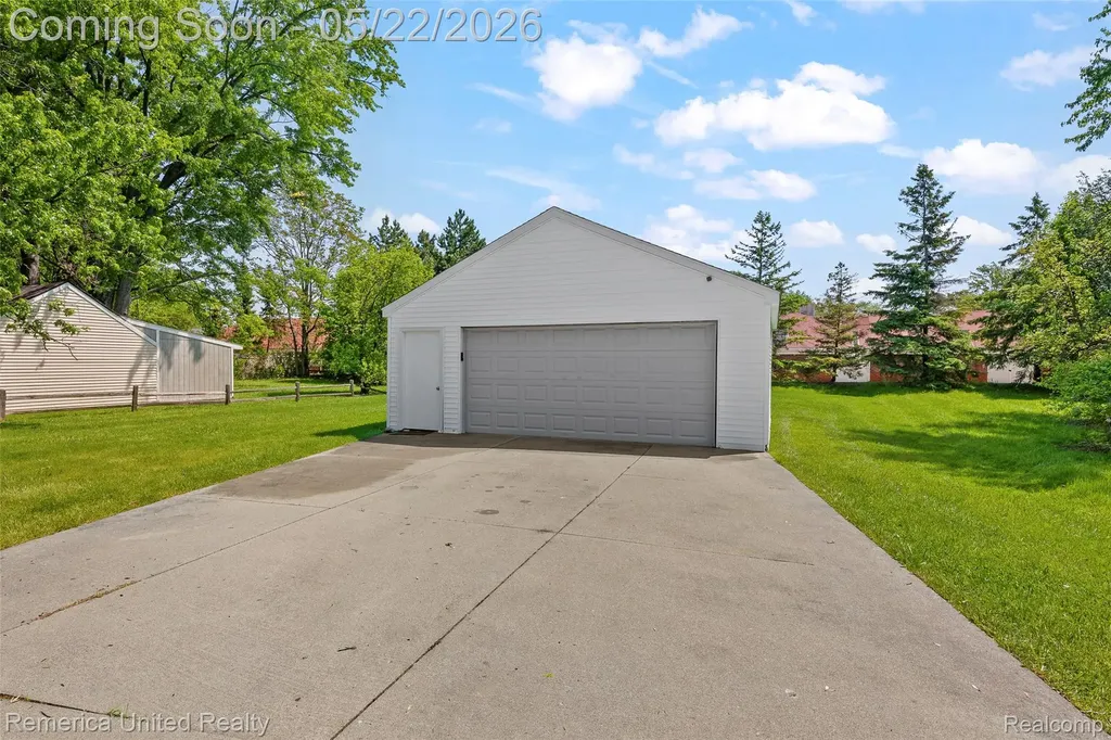 11722 Haller Street Livonia City MI 48150