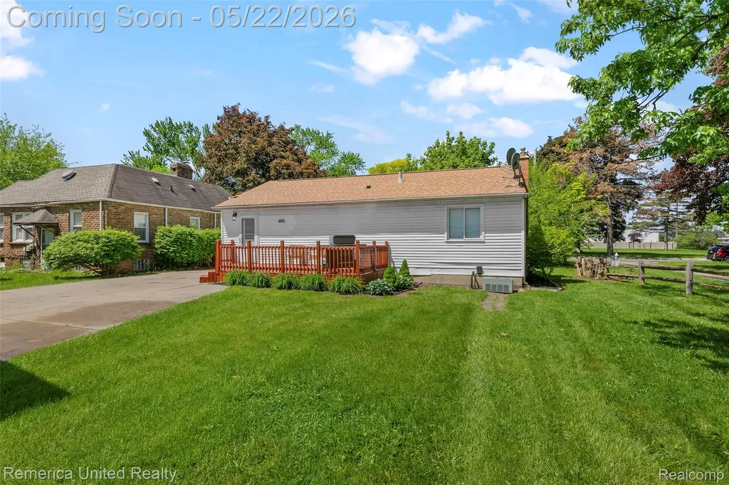 11722 Haller Street Livonia City MI 48150