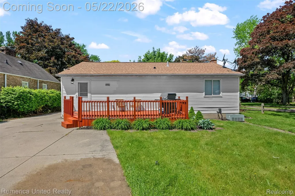 11722 Haller Street Livonia City MI 48150