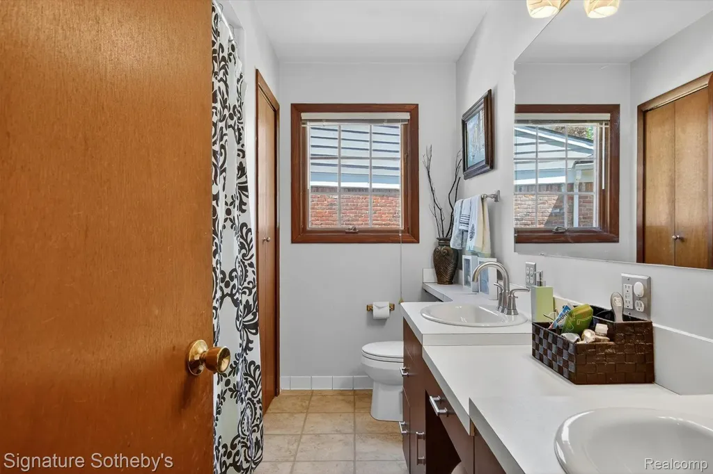 1782 Nantucket Road Plymouth City MI 48170