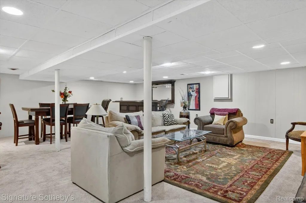 1782 Nantucket Road Plymouth City MI 48170