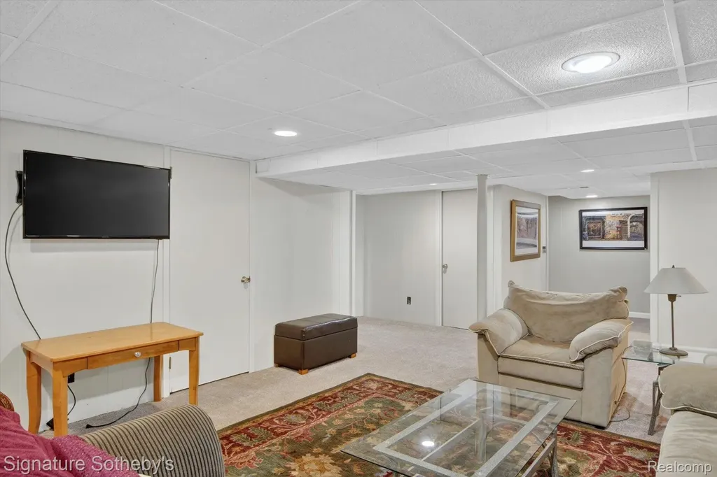 1782 Nantucket Road Plymouth City MI 48170